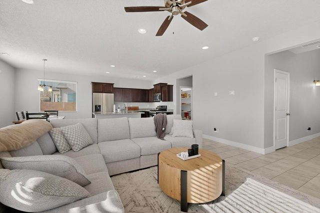 1070 Bali Road SE, Rio Rancho, NM 87124