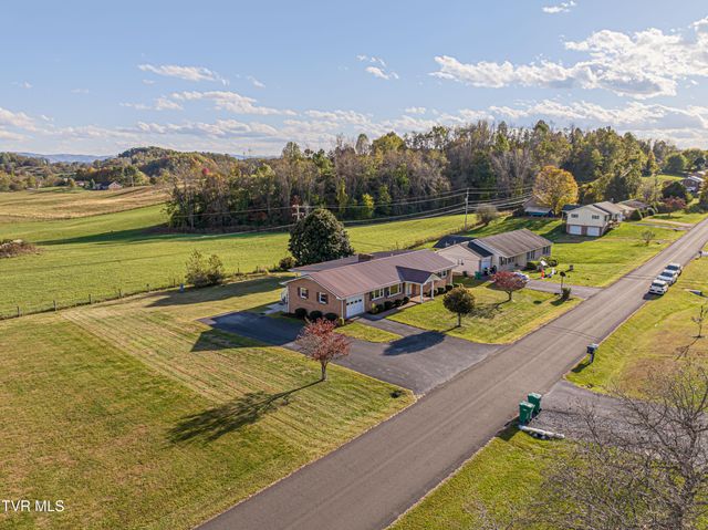 19497 Stone Mountain Road, Abingdon, VA 24210