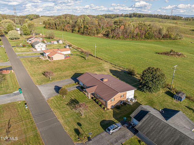 19497 Stone Mountain Road, Abingdon, VA 24210