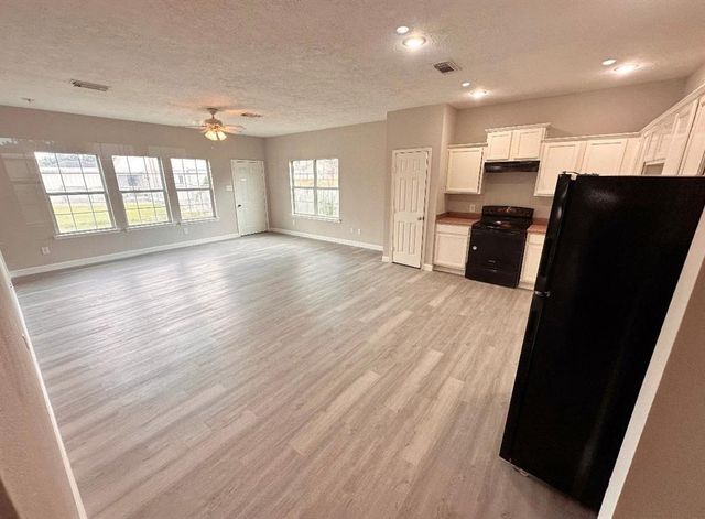 6406 Trebor Street, Pasadena, TX 77505