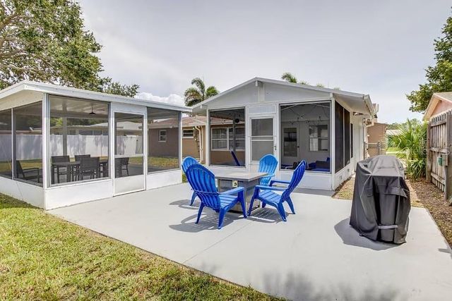 11533 69TH AVENUE, Seminole, FL 33772