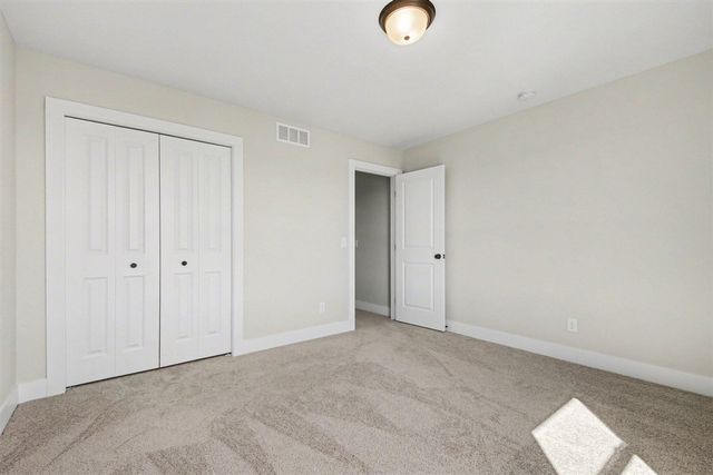 8050 Placid Waters Drive 127, Allendale, MI 49401