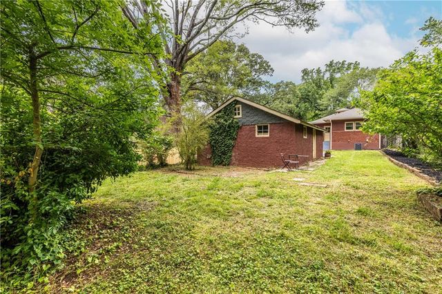 1088 Victory Drive SW, Atlanta, GA 30310