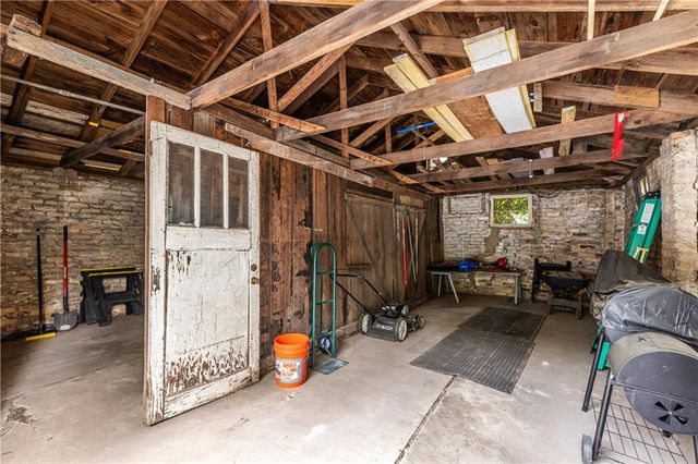 1088 Victory Drive SW, Atlanta, GA 30310