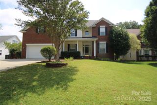 2418 Alaqua Court, Matthews, NC 28105