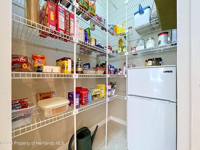 10333 Ridge Top Loop, Weeki Wachee, FL 34613