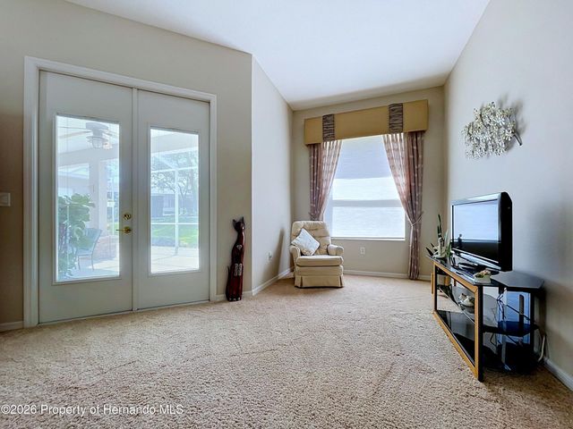 10333 Ridge Top Loop, Weeki Wachee, FL 34613