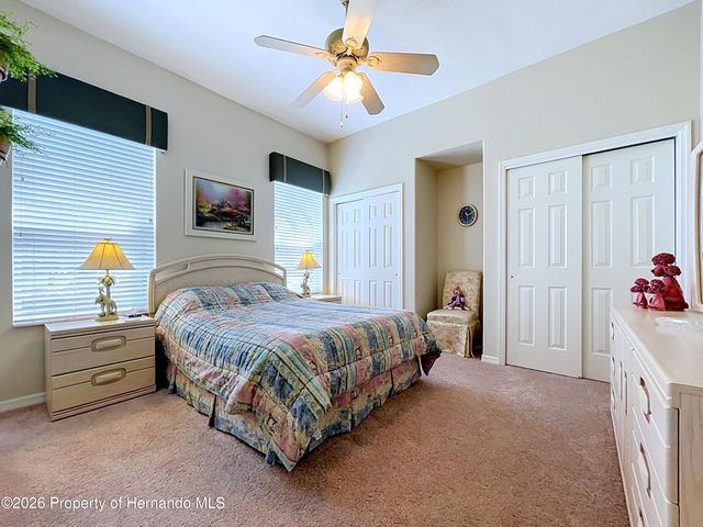 10333 Ridge Top Loop, Weeki Wachee, FL 34613