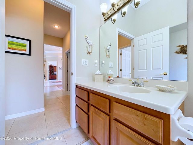 10333 Ridge Top Loop, Weeki Wachee, FL 34613