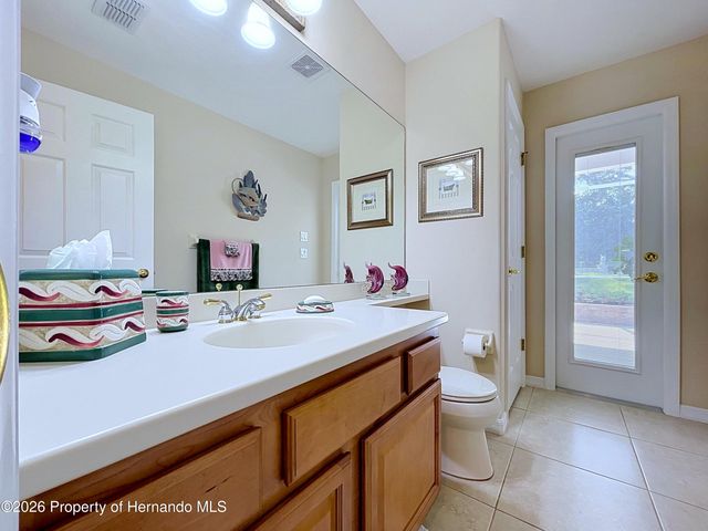 10333 Ridge Top Loop, Weeki Wachee, FL 34613