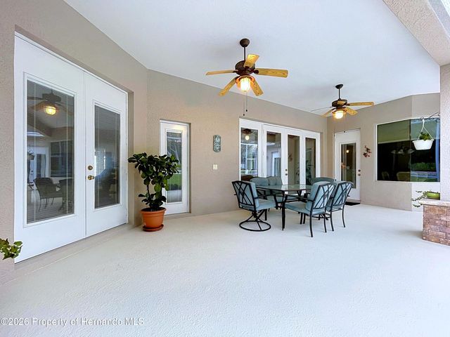 10333 Ridge Top Loop, Weeki Wachee, FL 34613