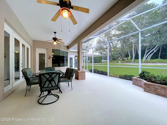 10333 Ridge Top Loop, Weeki Wachee, FL 34613