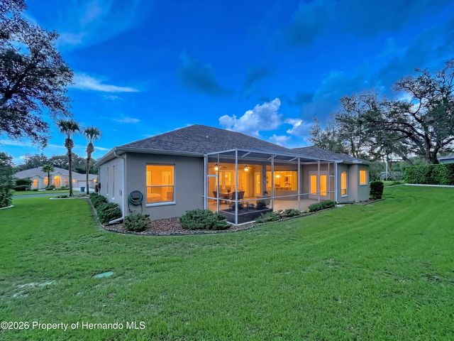10333 Ridge Top Loop, Weeki Wachee, FL 34613
