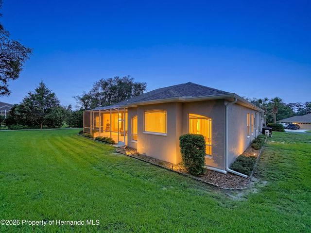 10333 Ridge Top Loop, Weeki Wachee, FL 34613