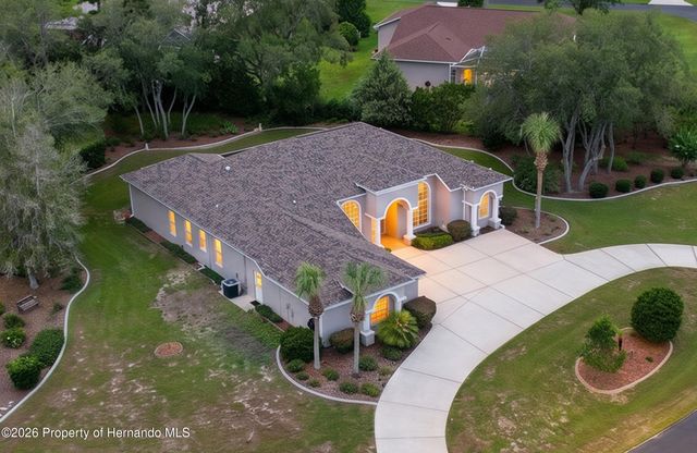 10333 Ridge Top Loop, Weeki Wachee, FL 34613