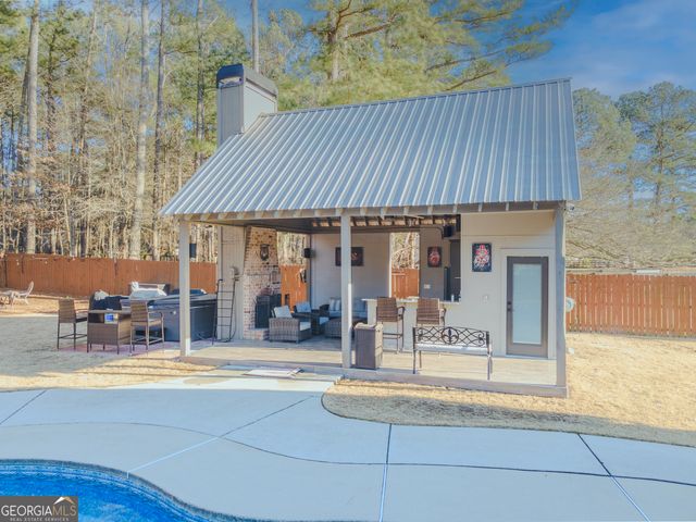 2422 Camp Mitchell Road, Grayson, GA 30017