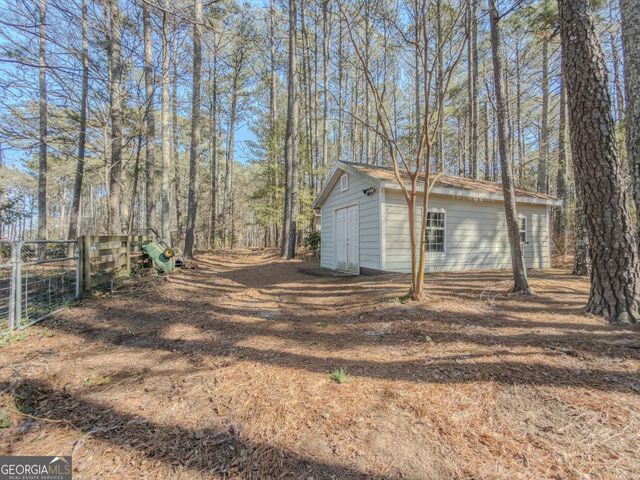 2422 Camp Mitchell Road, Grayson, GA 30017