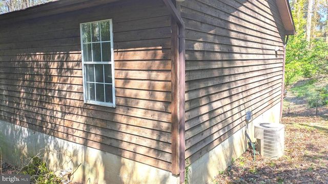 5860 LILAC CIR, Saint Leonard, MD 20685