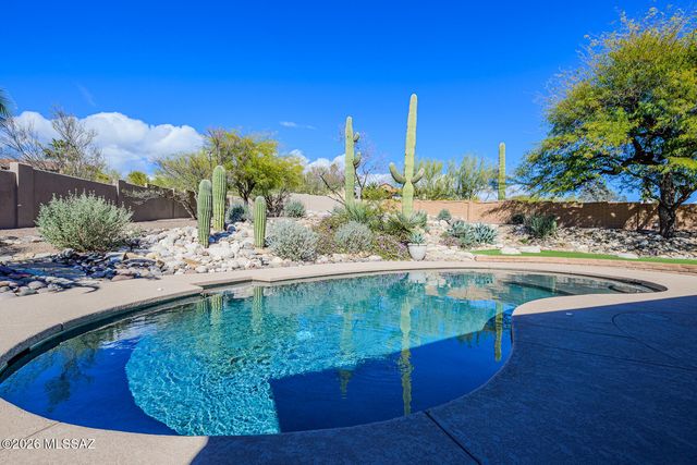 4221 N Larrea Lane, Tucson, AZ 85750