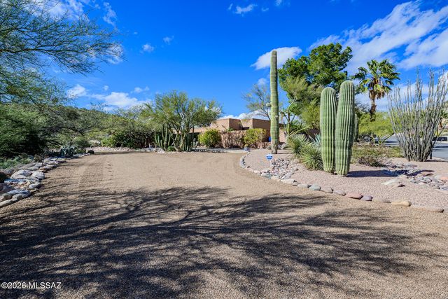 4221 N Larrea Lane, Tucson, AZ 85750