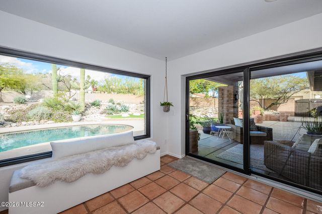 4221 N Larrea Lane, Tucson, AZ 85750