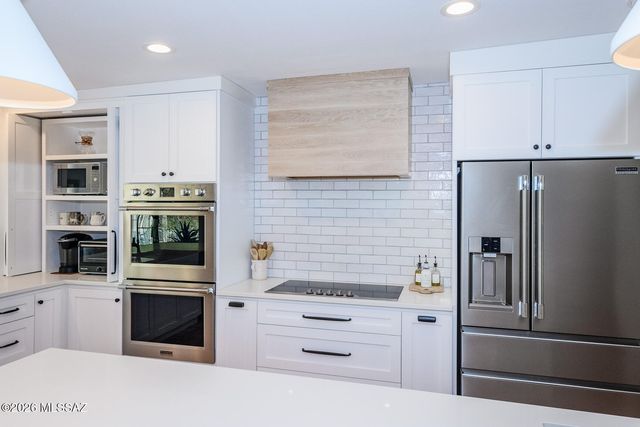 4221 N Larrea Lane, Tucson, AZ 85750