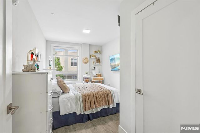 62 69th Street 209, Guttenberg, NJ 07093