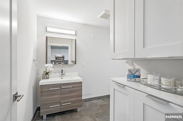 62 69th Street 209, Guttenberg, NJ 07093