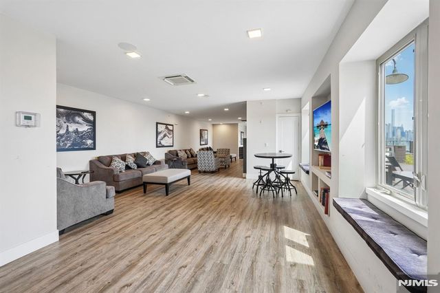 62 69th Street 209, Guttenberg, NJ 07093