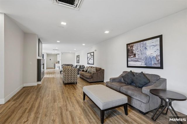 62 69th Street 209, Guttenberg, NJ 07093
