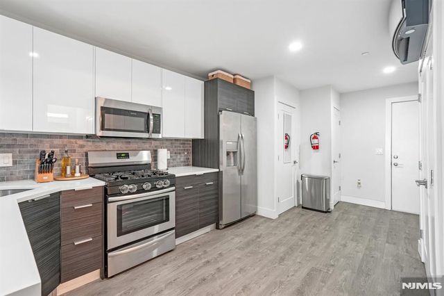 62 69th Street 209, Guttenberg, NJ 07093