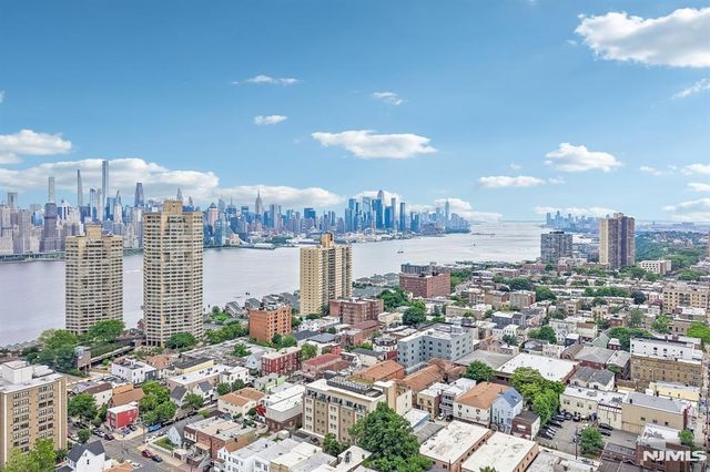 62 69th Street 209, Guttenberg, NJ 07093