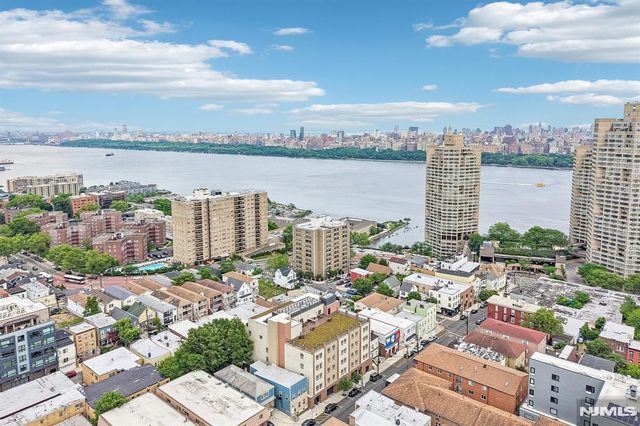 62 69th Street 209, Guttenberg, NJ 07093