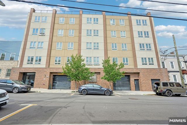 62 69th Street 209, Guttenberg, NJ 07093