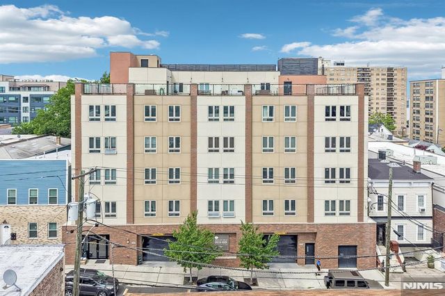 62 69th Street 209, Guttenberg, NJ 07093