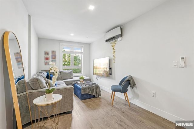 62 69th Street 209, Guttenberg, NJ 07093