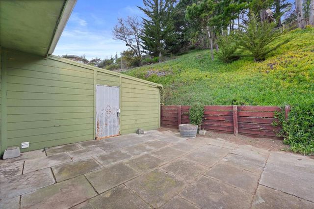 621 Carmel Avenue, Pacifica, CA 94044