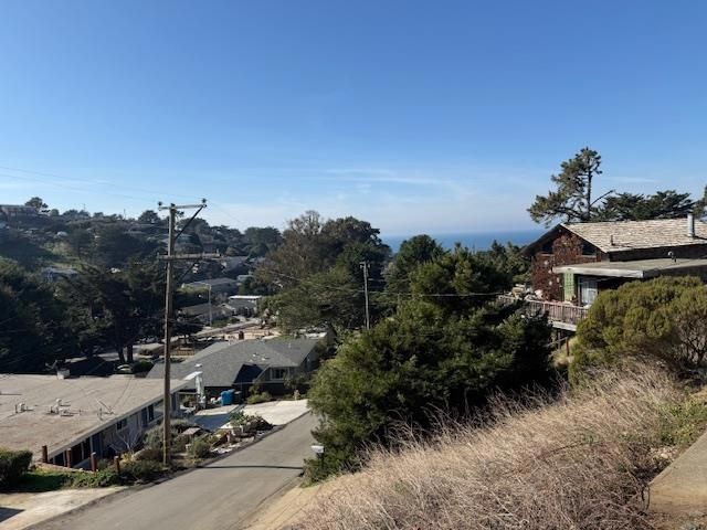 621 Carmel Avenue, Pacifica, CA 94044