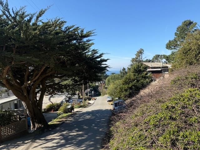 621 Carmel Avenue, Pacifica, CA 94044