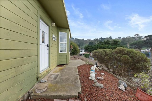 621 Carmel Avenue, Pacifica, CA 94044