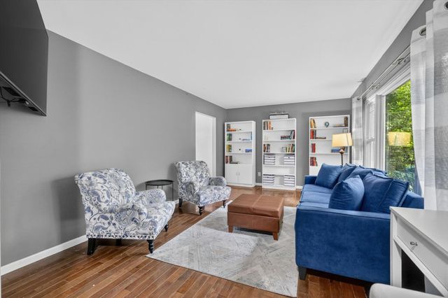 2731 Valley Drive, Ann Arbor, MI 48103