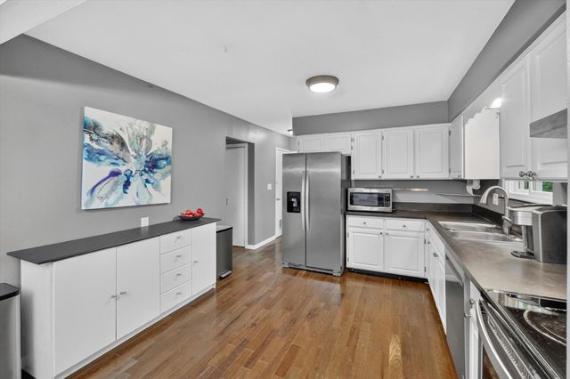 2731 Valley Drive, Ann Arbor, MI 48103