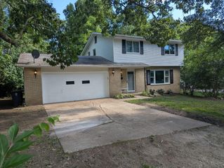 2731 Valley Drive, Ann Arbor, MI 48103
