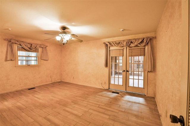2301 NW 57th Street, Oklahoma City, OK 73112