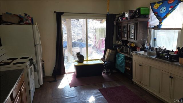 50-52 Spring St, German Flatts, NY 13357
