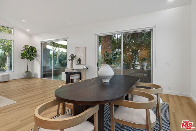 613 Westmount Drive, West Hollywood, CA 90069