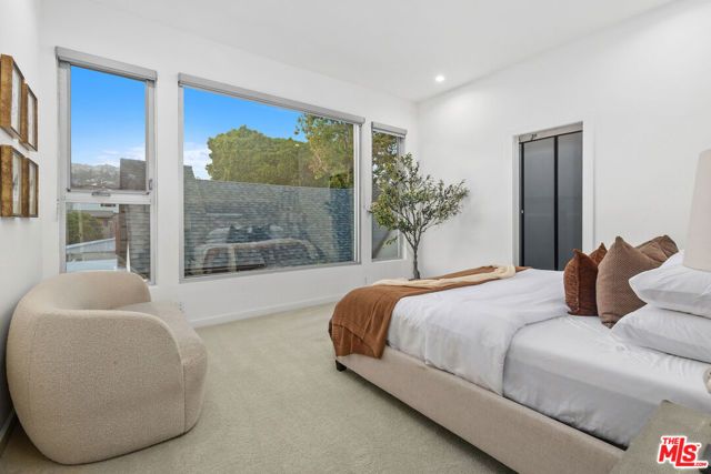 613 Westmount Drive, West Hollywood, CA 90069