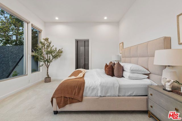613 Westmount Drive, West Hollywood, CA 90069
