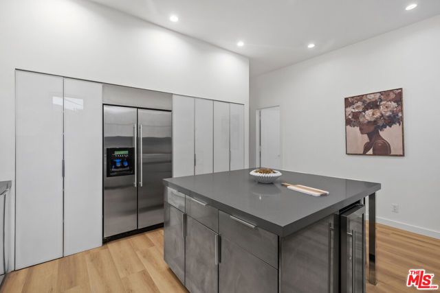 613 Westmount Drive, West Hollywood, CA 90069