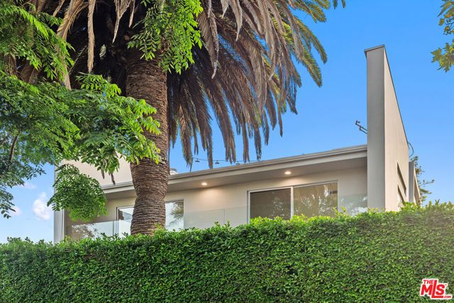 613 Westmount Drive, West Hollywood, CA 90069